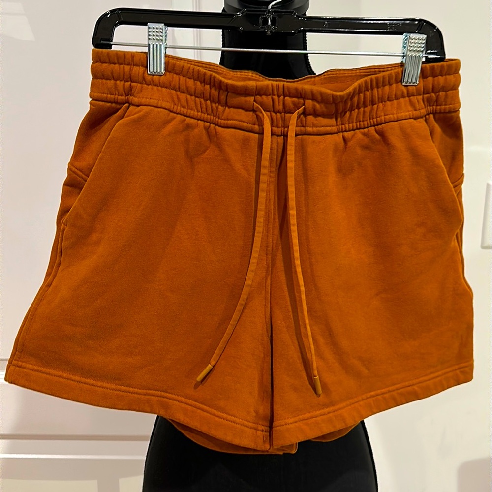 Lululemon cotton shorts size 6 golden brown